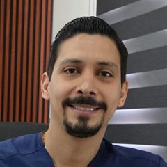 Dr. Luis Novelo, ortopedista especialista en rodilla en Mérida